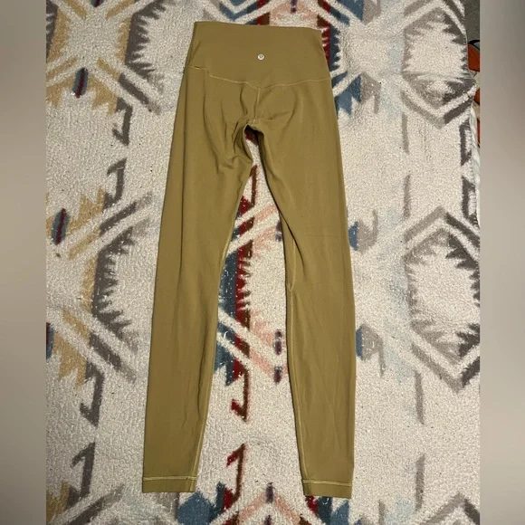 $98 Lululemon Align Pant 28" Grape Leaf Size 4 GREAT COLOR! - Picture 7 of 8